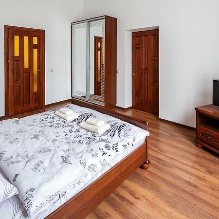 Bv Apartments Exquisite Lwów Zewnętrze zdjęcie